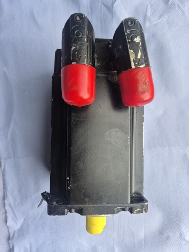 Allen Bradley MPL-B430P-MJ72AA AC Servo Motor