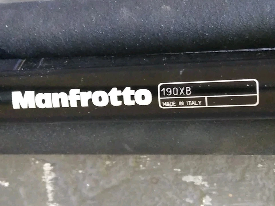 Manfrotto 190XB Tripod w/ 128LP Head (No Pan Arm) - Image 3 of 4