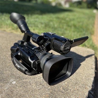JVC GY HM660 ProHD Professional Camcorder   Fully Functional