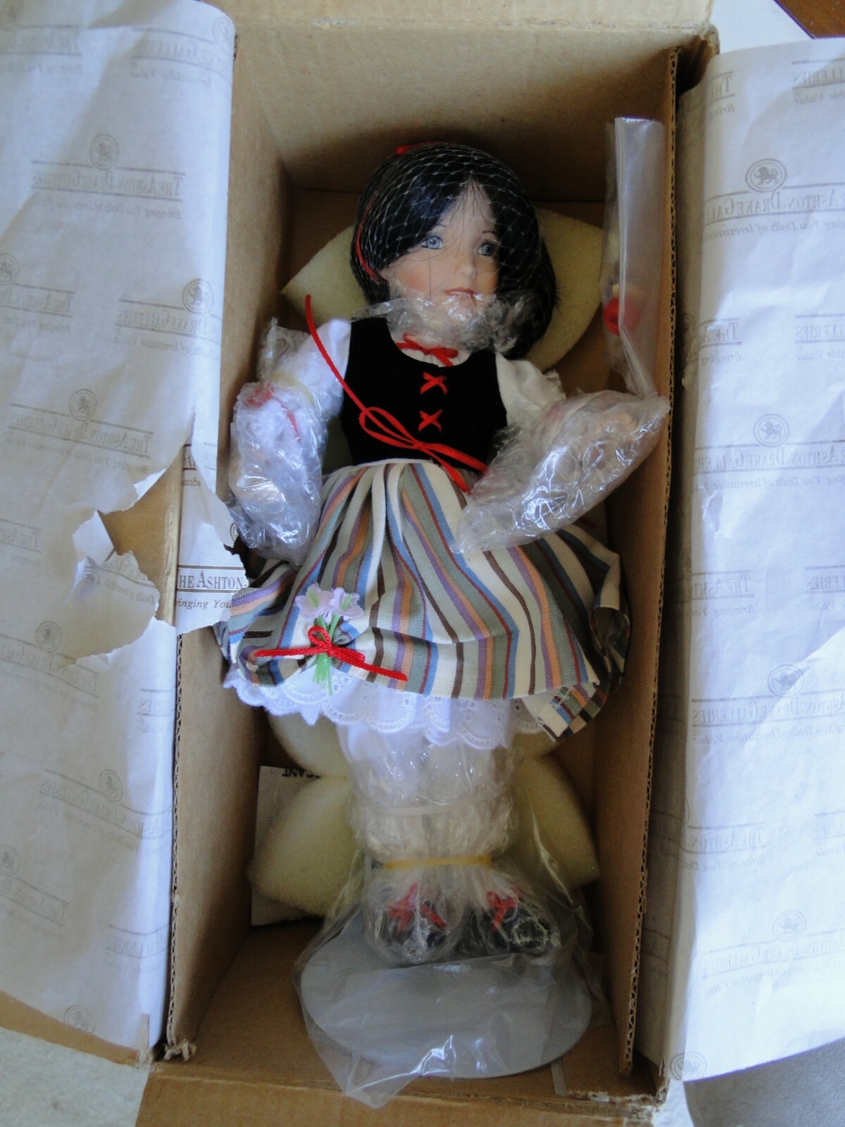 ashton drake snow white doll