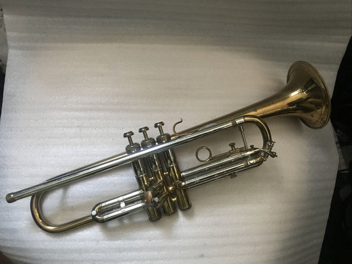 RARE EARLY VINTAGE OLDS SUPER RECORDING Bb TRUMPET VERY GOOD RARE EARLY VINTAGE OLDS SUPER RECORDING Bb TRUMPET VERY GOOD
