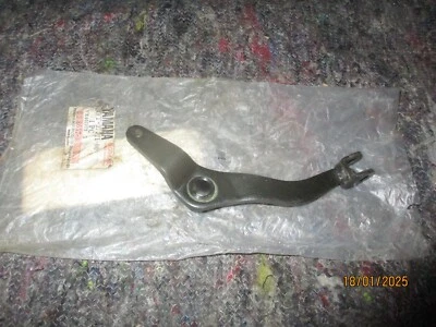 pédale de frein neuve et d'origine pour YAMAHA 200 IT réf 49T-27211-00 - Photo 1/4