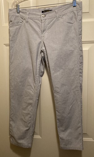 Levis 524 Too Super Low Straight Leg 