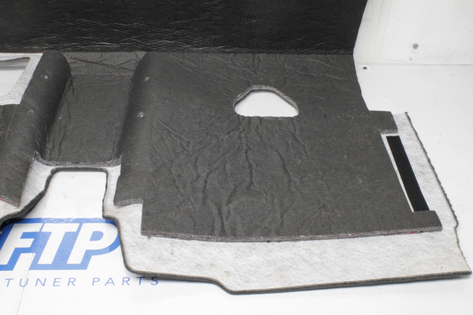 12-14 MCLAREN MP4-12C 12C 570 650 OEM BEHIND SEATS CARPET TRIM 11N2890CP01
