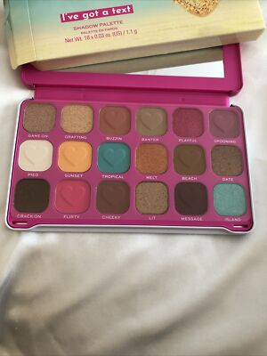 Makeup Revolution Forever Flawless I ve Got A Text Eyeshadow Palette 19.8g NIB