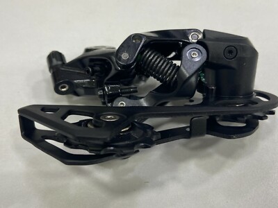 SHIMANO 105 RD−R7000 Shimano 105 FD-R7000 Front Derailleur - Cyclesmith Halifax