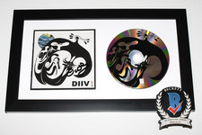 ZACHARY COLE SMITH SIGNED FRAMED DIIV 'OSHIN' CD COVER ALBUM BECKETT COA BAND