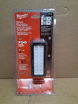 MILWAUKEE M12 ROVER Service and Repair Flood Light with USB Charging