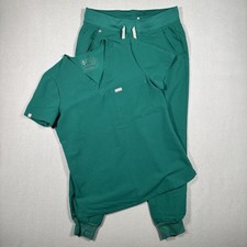FIGS 2 Piece Scrub Set Catarina Top XS  Zamora Jogger Pants S/P Green