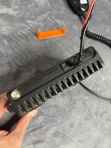 Motorola Radius M1225 UHF 40W Two Way Radio M44DGC90J2AA With Mic - Zdjęcie 7 z 8