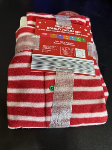 Kid's Christmas Pajama set Medium 8-10 Holiday Party - Picture 5 of 6