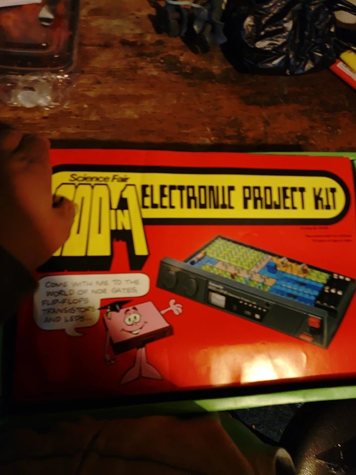 Vintage Science Fair 200 In One Electronic Project Lab Used Good Condition - Image 2 of 4