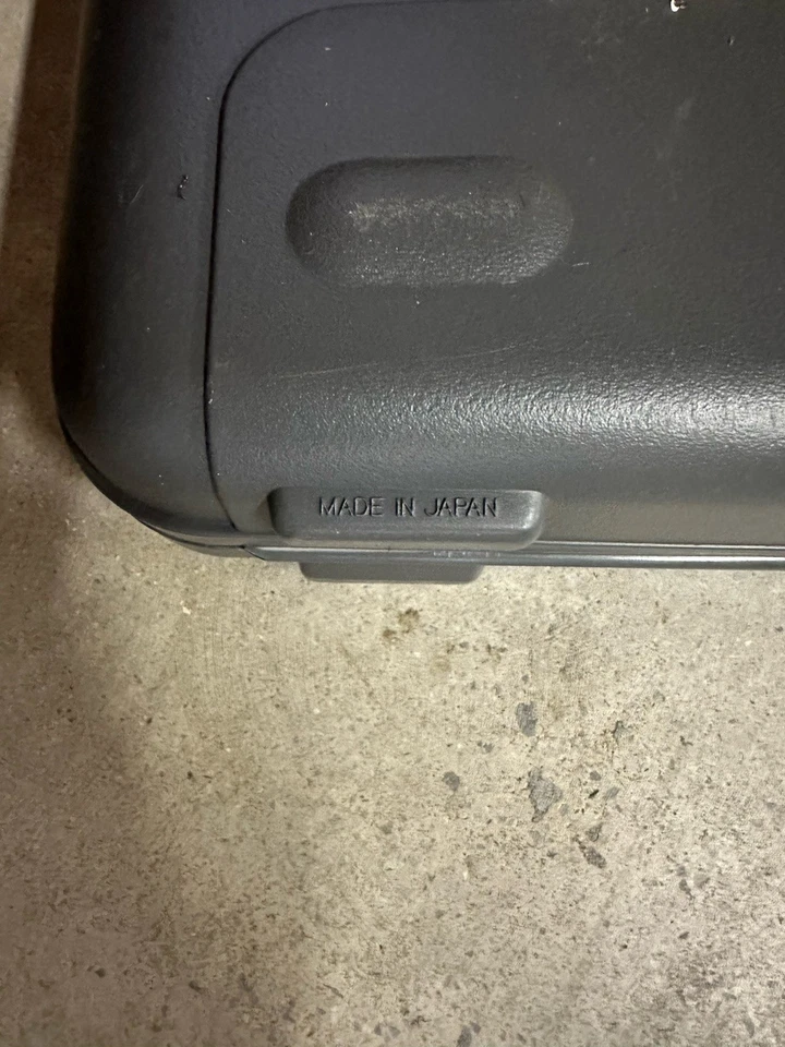 VINTAGE RCA Camcorder VHS CC850 Hard Case (Case Only) - Image 3 of 4