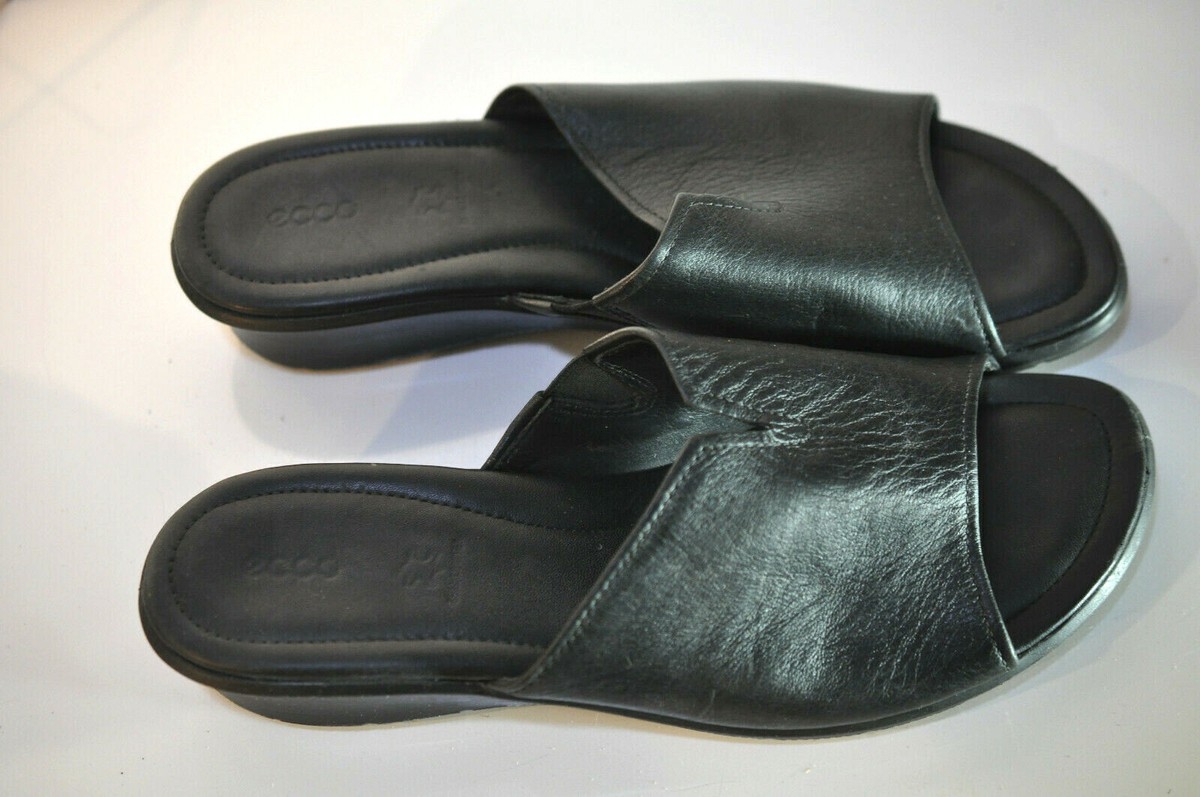 Ecco Womens black leather slip on sandals size EU 40 UK