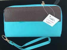 Womens Card Safe Wallet RFID Blocking Credit Card Zip Around Wristlet NWT