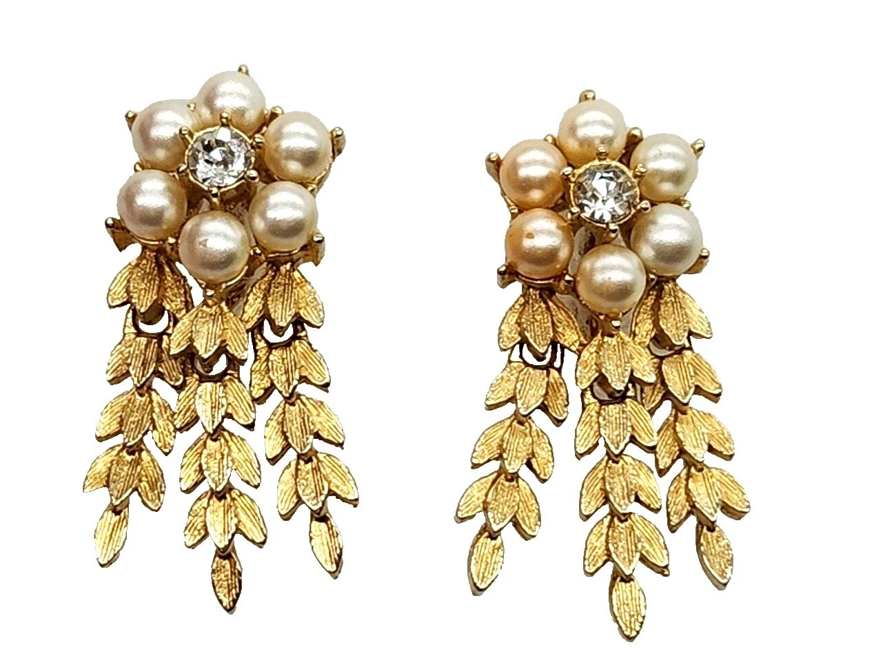 Sarah Coventry Pearl Fashion Earrings
