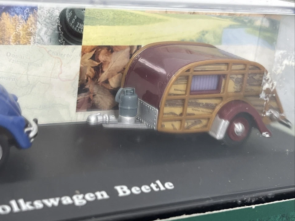 JUEGO MODELO DIECAST CARARAMA HONGWELL 1:72 - ESCARABAJO VOLKSWAGEN AZUL Y REMOLQUE Foto 3 de 3