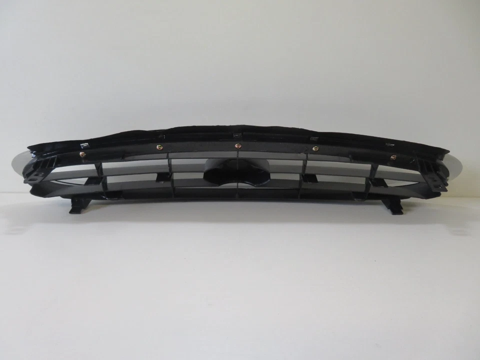 REJILLA DELANTERA FORD MONDEO MK2 1996-2000 FD1052011 Foto 2 de 4