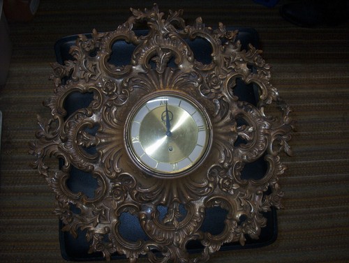 Syroco Wanduhr Schmuck 8 Tage frühes Formholz Original Etikett & Logo ohne Schlüssel - Bild 2 von 12