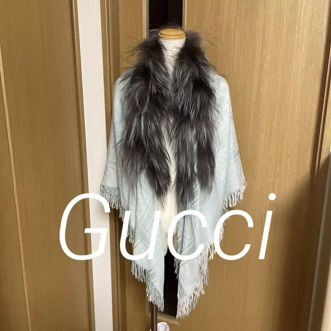 GUCCI écharpe châle fourrure renard laine soie GG rare bleu mélangé taille : 120x120