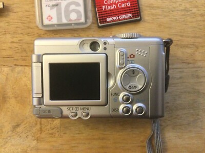 Canon PowerShot A95 デジタルカメラ　ジャンク Canon PowerShot A95 5.0MP Digital Camera - Silver (Kit w