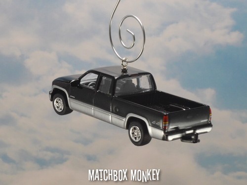 2002 Chevy Silverado 1500 Crew Ext Cab Pickup Truck Christmas Ornament 1/64 NEW! - Picture 10 of 11