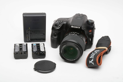 Sony Alpha A57 16.1 DSLR w/18-70mm Zoom Lens, 2batts, charger, Only 15K Acts - Picture 2 of 17