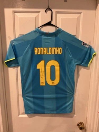 FC Barcelona Ronaldinho #10 Autographed Blue Soccer Jersey