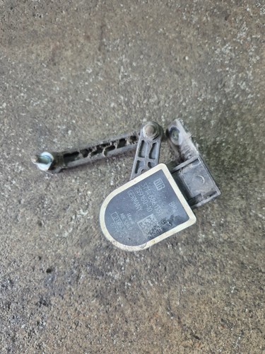 Xenonsensor Höhenstandssensor hinten BMW 5er F10 F11 6er F06 F12 6861351 6786797