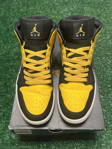 Talla 9.5 - Air Jordan 1 Retro 2017 Mid New Love - Imagen 2 de 9