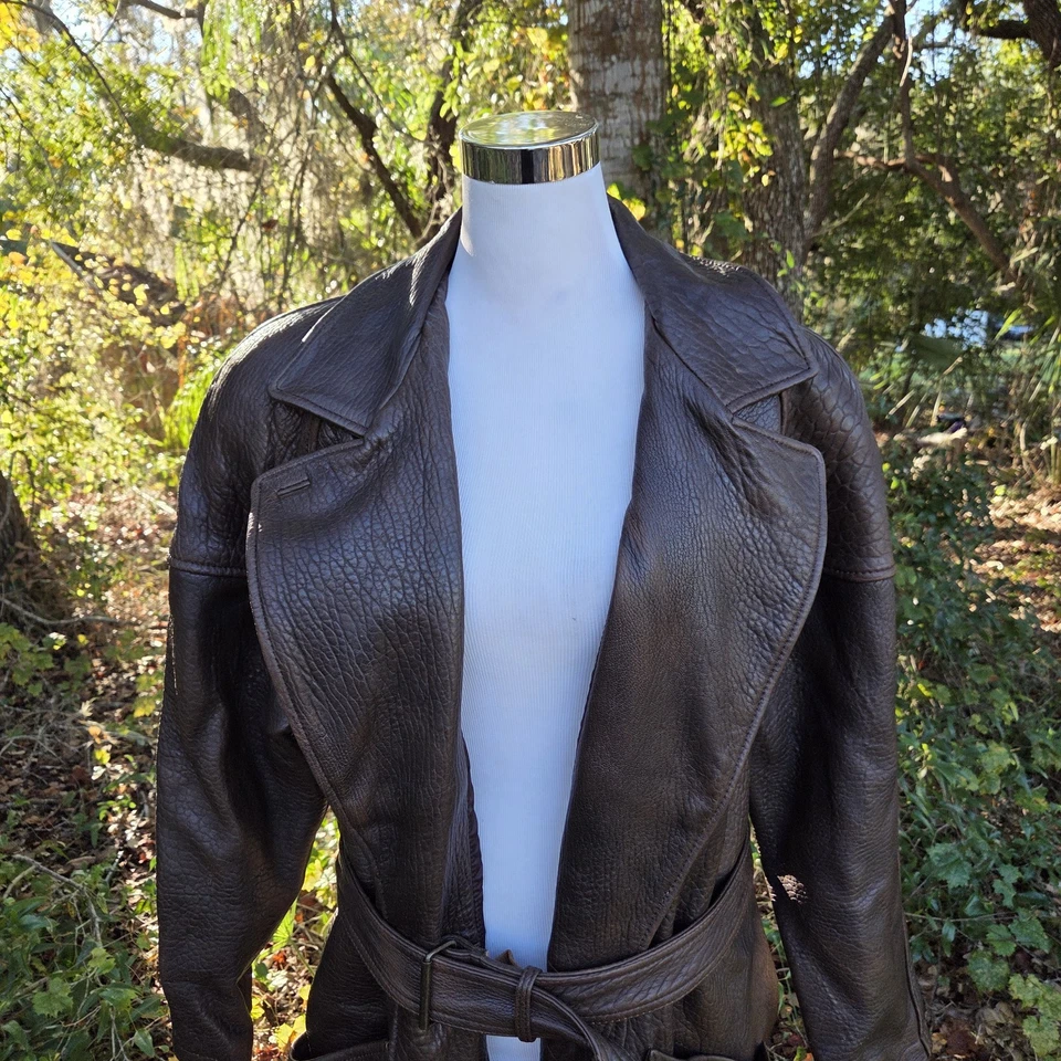 Gabardina años 80 con cinturón de cuero marrón de colección para mujer talla 8 grunge larga Foto 3 de 4
