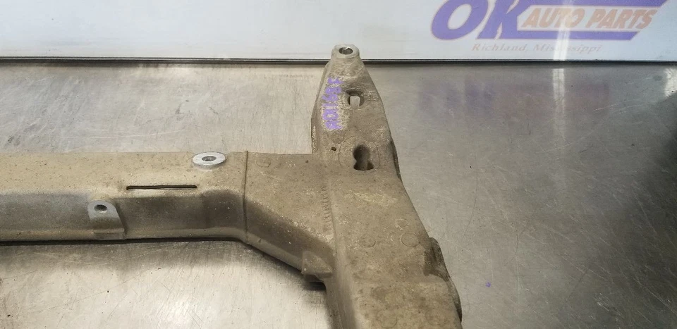 2000 PORSCHE 911 996 3.4L FRONT SUSPENSION CROSSMEMBER SUBFRAME Foto 2 de 4