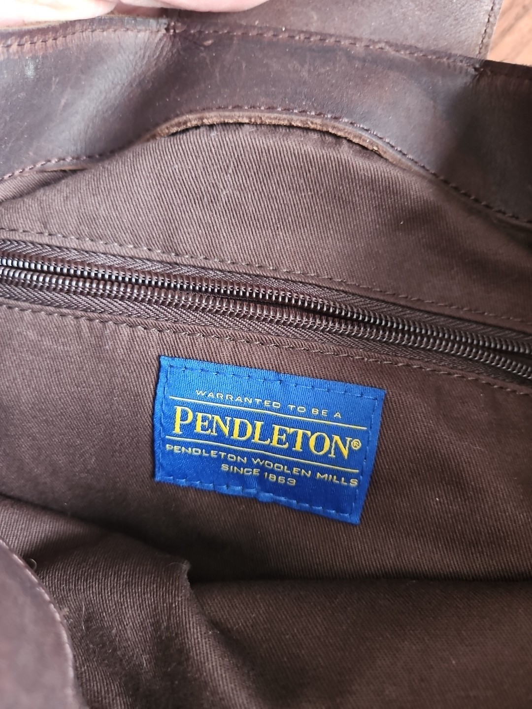 Pendleton Handbag - image 3