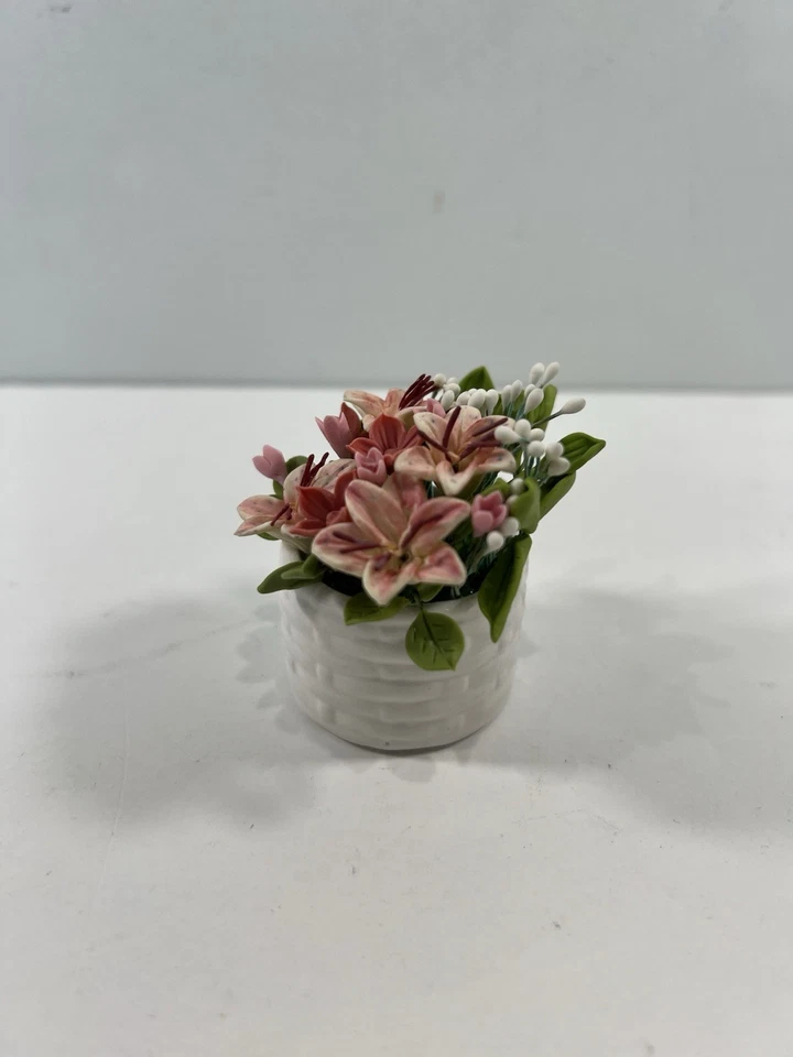 Dollhouse Moniature 1:6 Scale Flower Pot - Image 2 of 4