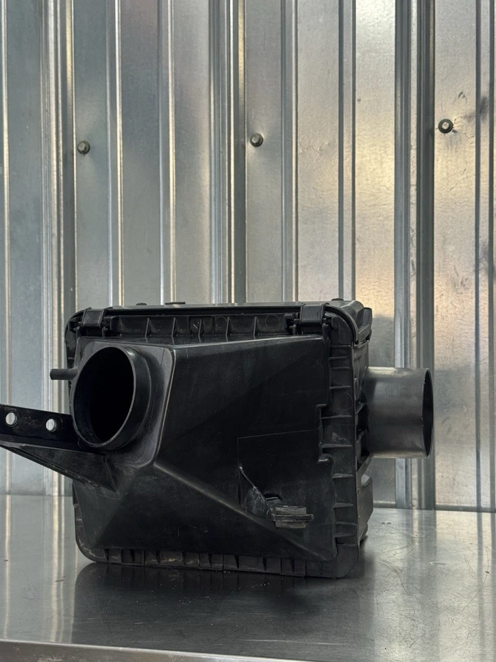 96-98 TOYOTA 4RUNNER TACOMA 3.4L 5VZ AIR BOX AIR CLEANER FILTER BOX Genuine OEM - Image 3 of 4