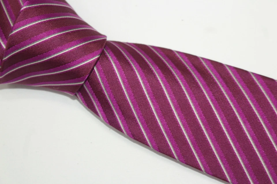 Corbata de seda HUGO BOSS hecha en Italia F87855 Foto 3 de 4