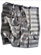 Gray Patterned Women's Silk Scarf - Elegant Neutral Accessory size 40x40 inches