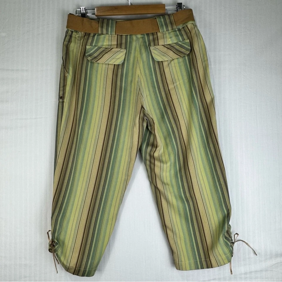 Calça capri feminina Tommy Bahama listrada verde/amarela seda tamanho 10 Coast - Imagem 2 de 4