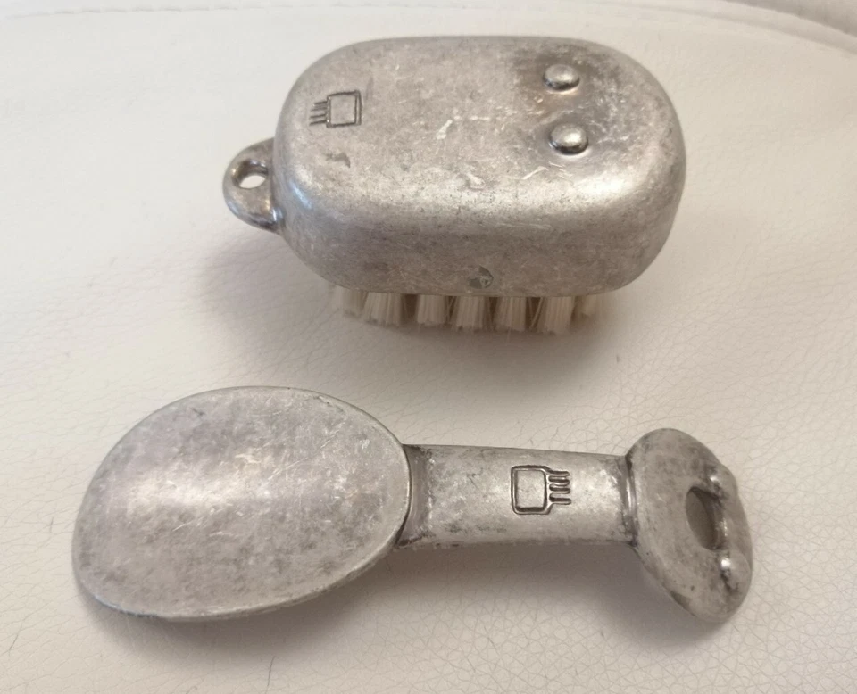 SCIUSCIÀ CALZASCARPE E SPAZZOLINA COLOR ARGENTO OPACO NUOVO CON SCATOLA JUNIOR  - Immagine 2 di 4