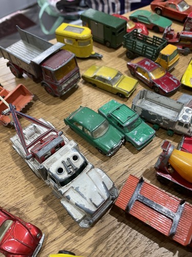 grande MATCHBOX Vintage Lesney Bundle Superkings Ford Greyhound GB x 38 da restaurare - Foto 10 di 12