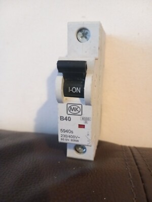 MK MCB 40 AMP einpoliger Leitungsschutzschalter Typ B 40A B40 Sentry 5940S 230/400V