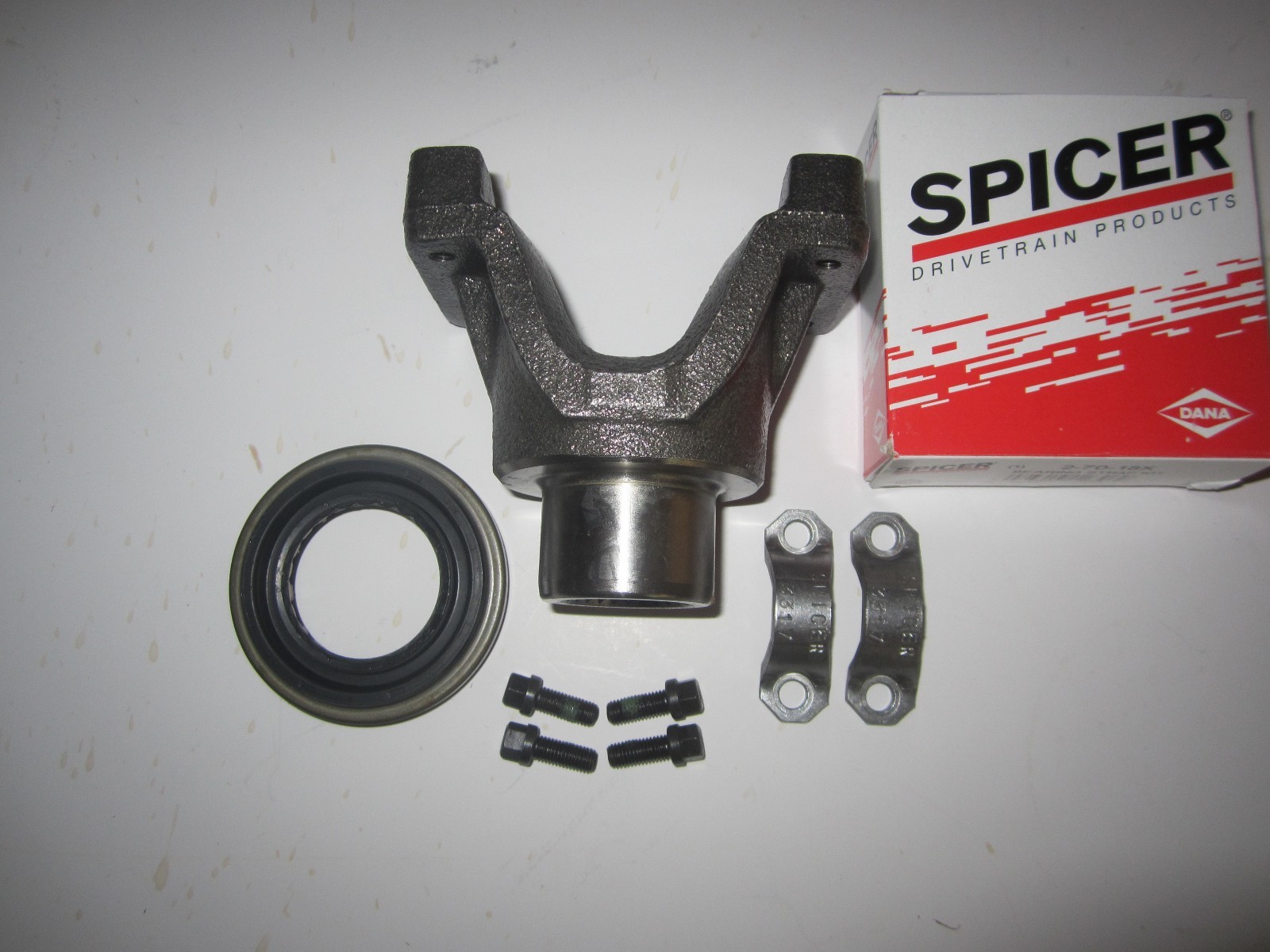 2003 2006 Jeep Wrangler Rubicon Pinion Yoke Kit Straps,Bolts and Seal