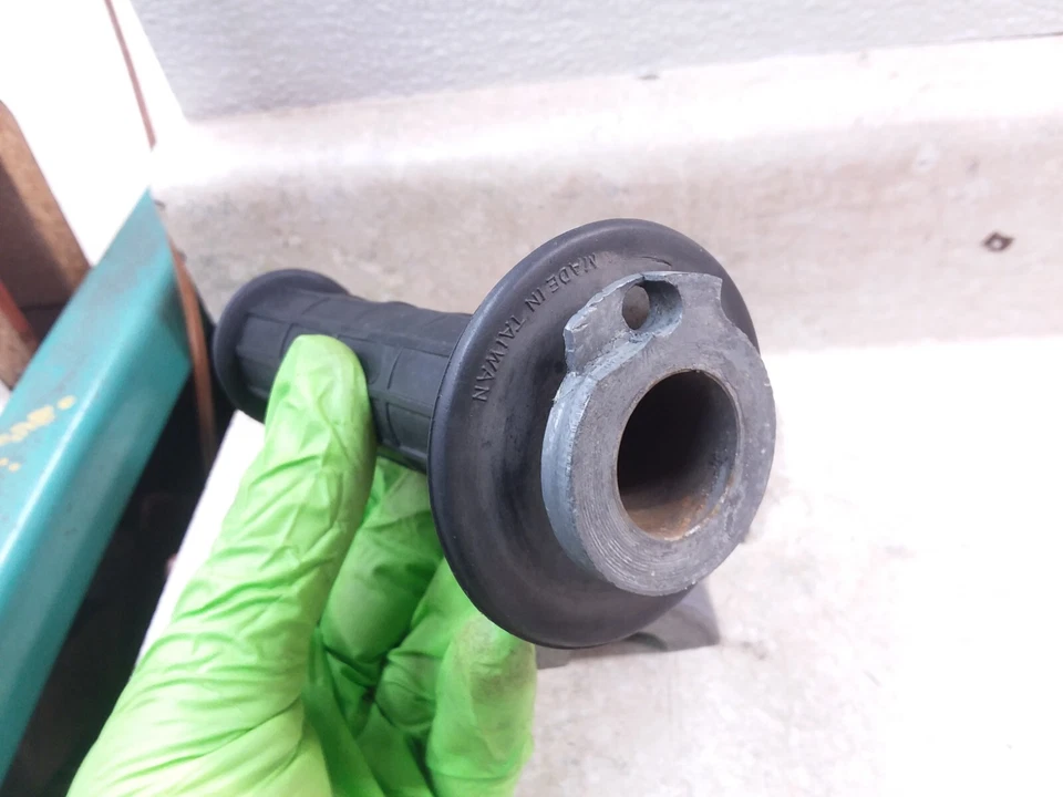 Carcasa tubo acelerador Kawasaki G31M Centurion 100 G31 daños 1970 ANS-A52 #61 Foto 2 de 4