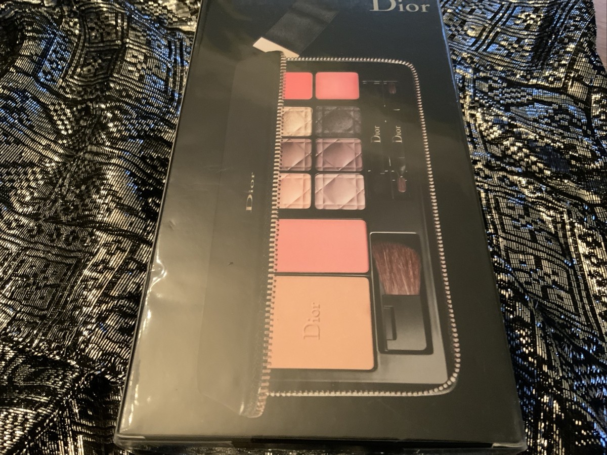 DIOR HOLIDAY COUTURE COLLECTION 24H ALL IN ONE PALETTE