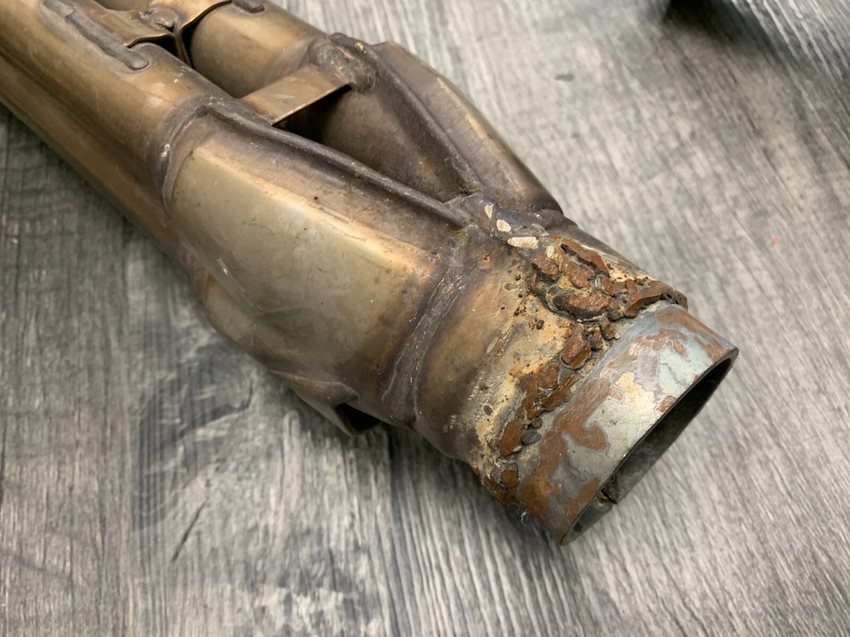 Kawasaki 00-02 ZX6R ZX6J Ninja 05-07 ZZR600 Muffler Exhaust Pipe