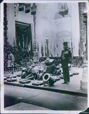 1930 Photo Joseph Joffe French Marshall Lying In State In Chapel Politics 8X10
