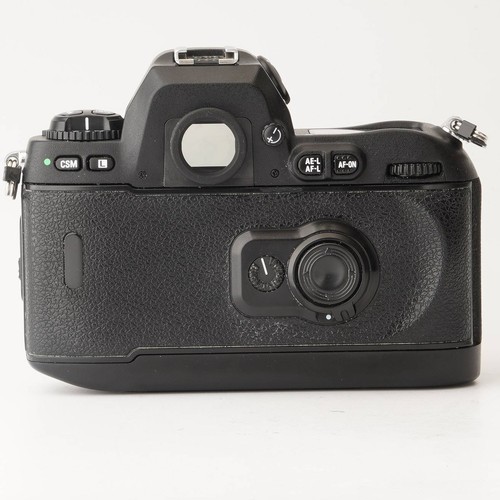 Nikon F100 Body SLR Film Camera - Picture 5 of 10