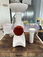 La Reveuse Frozen Dessert Maker Healthy Living Model LARB1810 *