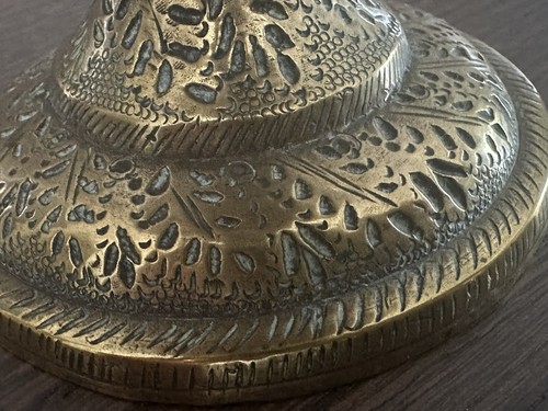 antique etched brass indian vase - Bild 5 von 10