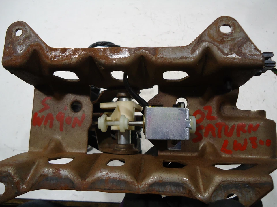 2002 SATURN LW300 STATION WAGON CÂMBIO AUTOMÁTICO - Imagem 2 de 4